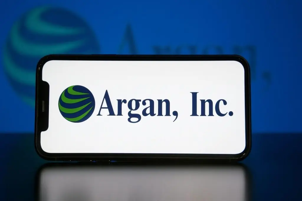 Argan (AGX) Stock: Q3 2026 Earnings Beat, Record $3 Billion Backlog and What December 4, 2025 Means for the Forecast