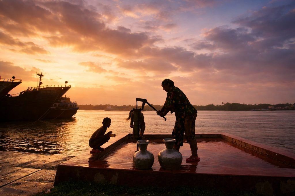 Bangladesh Water Crisis Deepens: Barind Declared Water‑Stressed as Pollution Crackdowns, River Monitoring Plans, and Local Food Innovations Gain Urgency