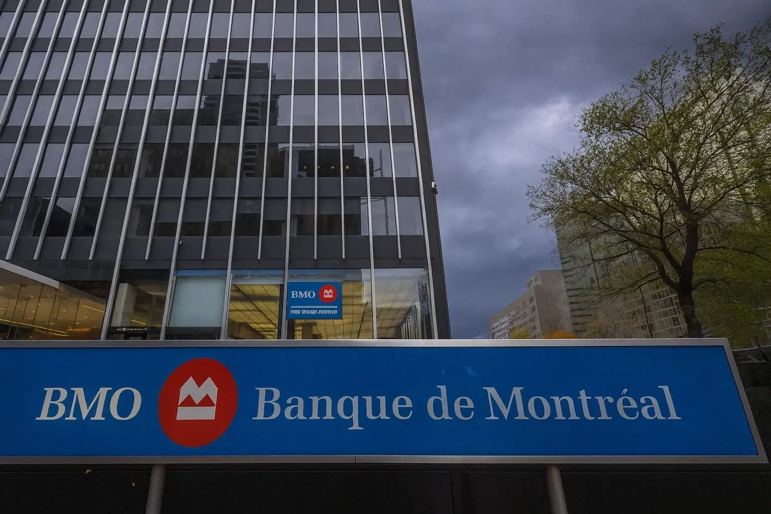 Bank of Montreal Q4 2025 Earnings: Dividend Hike, Profit Surge and What It Means for BMO Stock in 2026