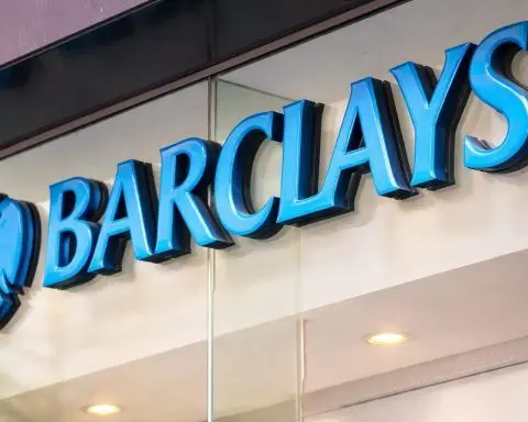 Barclays PLC Stock (BARC.L / BCS): Today’s News, Share Price Moves, Analyst Forecasts and What to Watch After 12 December 2025