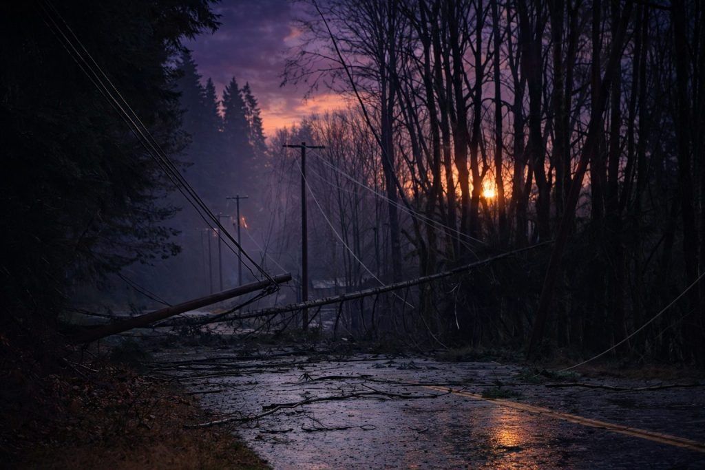 BC Hydro Stromausfall-Update (17. Dez. 2025): Sturmschäden dauern in Kent, Hope, Vancouver Island und Metro Vancouver an