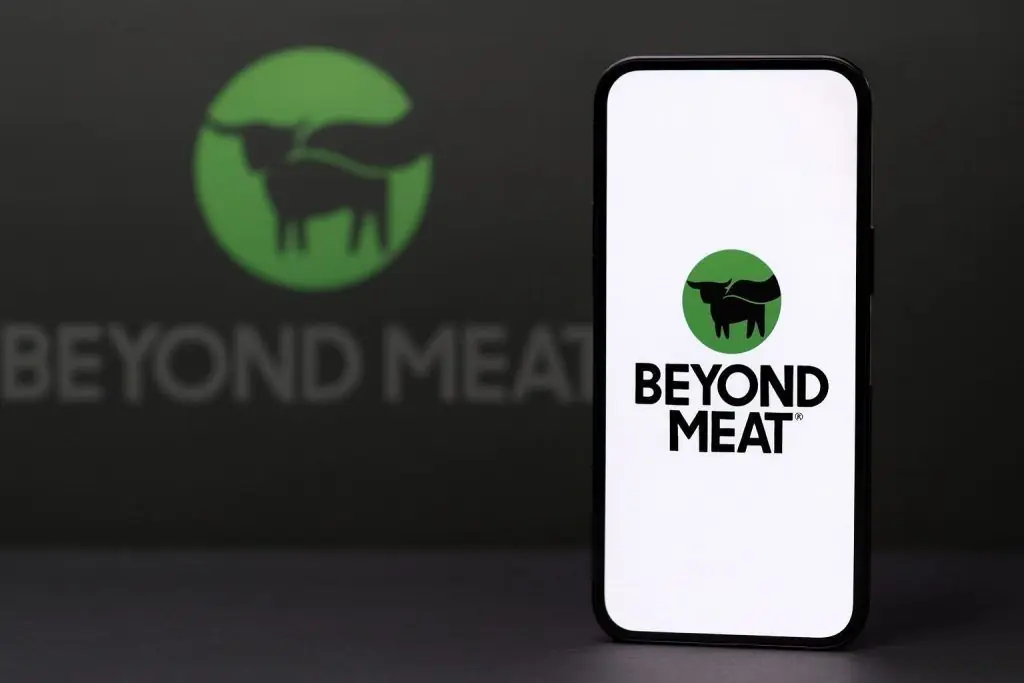 Beyond Meat erhält 38,9-Millionen-Dollar-Urteil zugunsten von Vegadelphia, während BYND-Aktie optimistische Optionshändler anzieht
