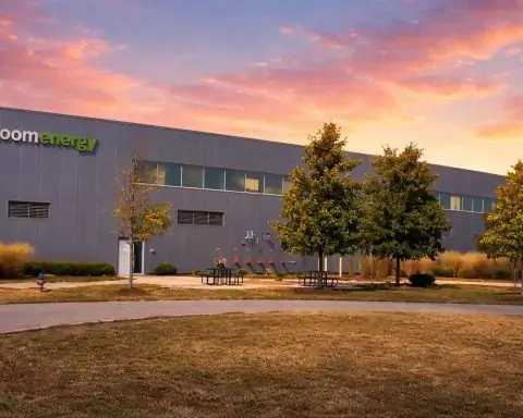 Bloom Energy Stock (NYSE:BE) Rebounds on Fuel-Cell Rally and Cooling Inflation: Dec. 18 News, Analyst Forecasts, and What Investors Are Watching