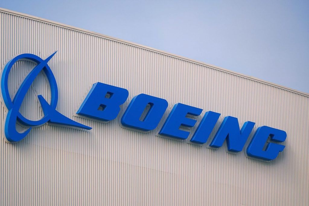Boeing Stock (BA) Holds Near $204 as FAA 737 MAX Safety Plan, Delivery Outlook and Analyst Targets Shape 2026 Forecast