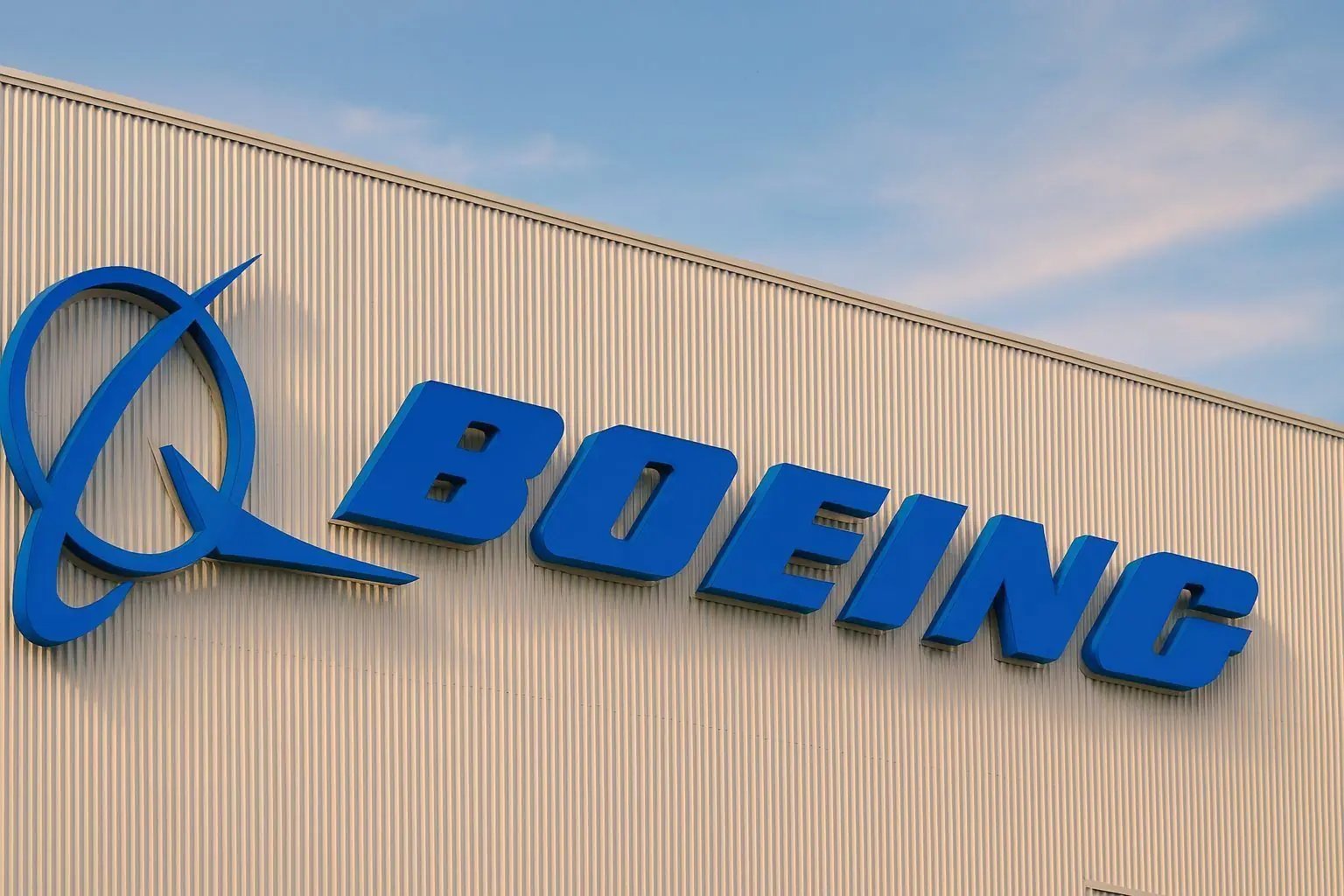 Boeing Stock (BA) Today: Spirit AeroSystems Deal, 777X Delay and 2026 Cash-Flow Forecast