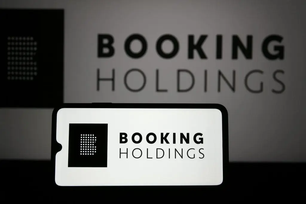 Booking Holdings (BKNG) Stock: 7 Things to Watch Before the Market Opens on December 8, 2025