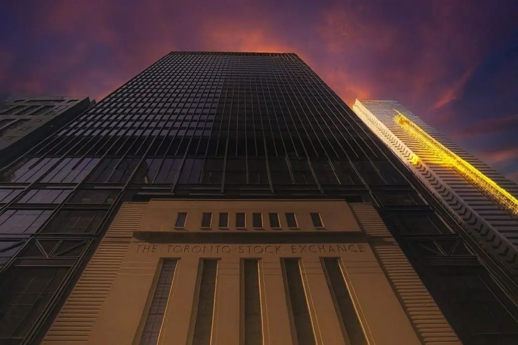 Canada Stock Market Today, December 5, 2025: TSX Slips From Record High as Jobs Shock Reshapes Rate Expectations