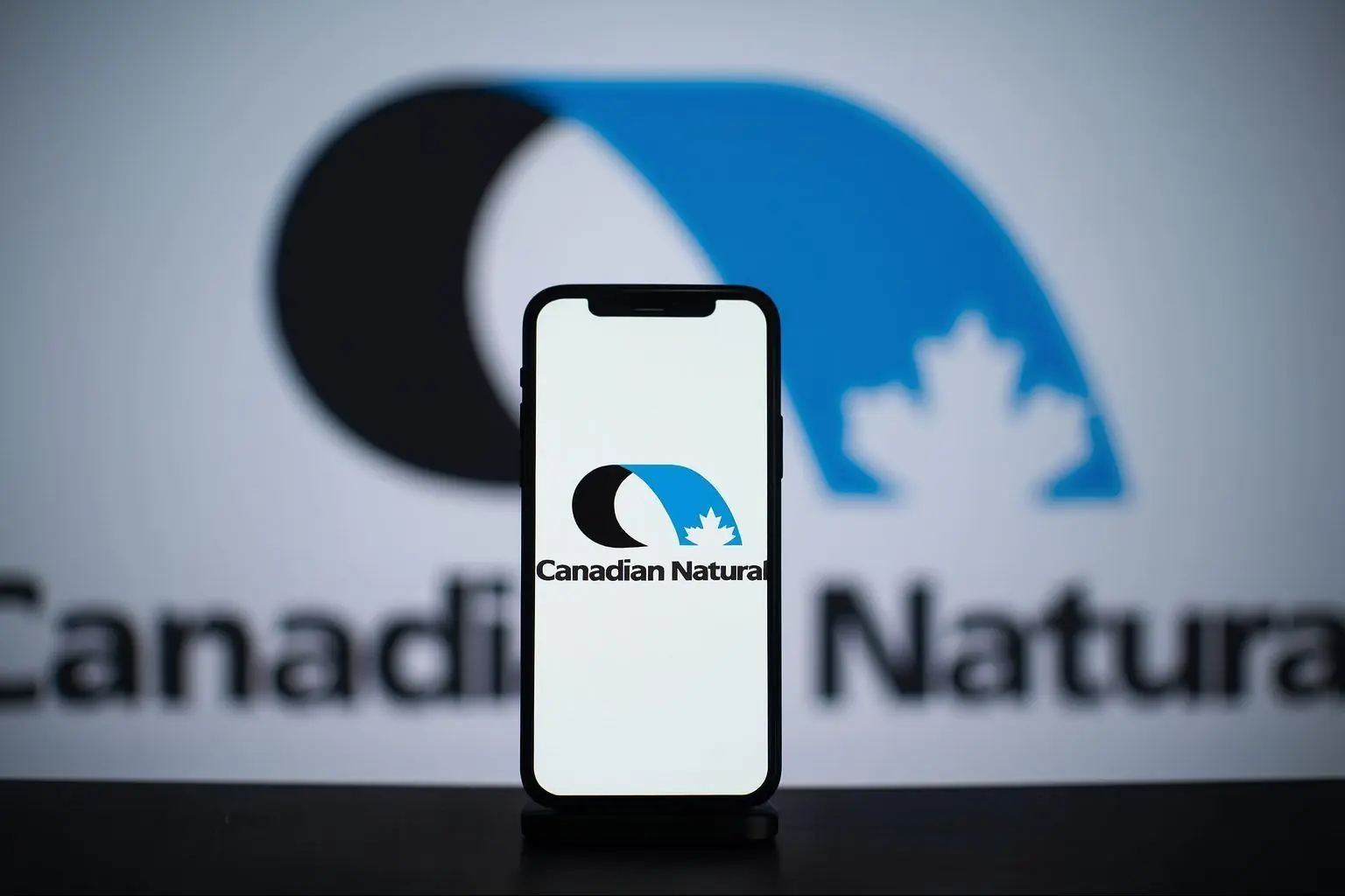 Canadian Natural Resources (CNQ) Stock on December 3, 2025: Price, Dividend Yield and Outlook After Record Q3 Results