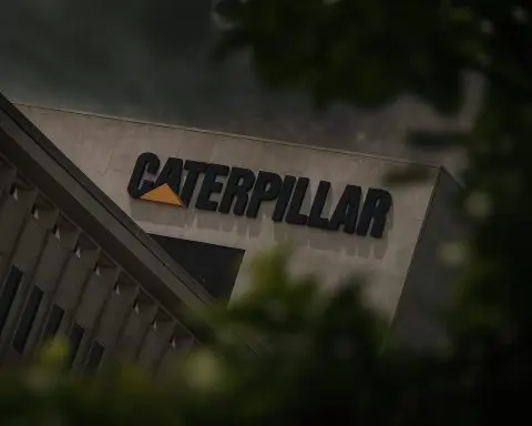 Caterpillar Stock (NYSE: CAT): Price, Bobcat Lawsuits, Autonomous Truck Deal and 2025–2026 Forecast – December 8, 2025