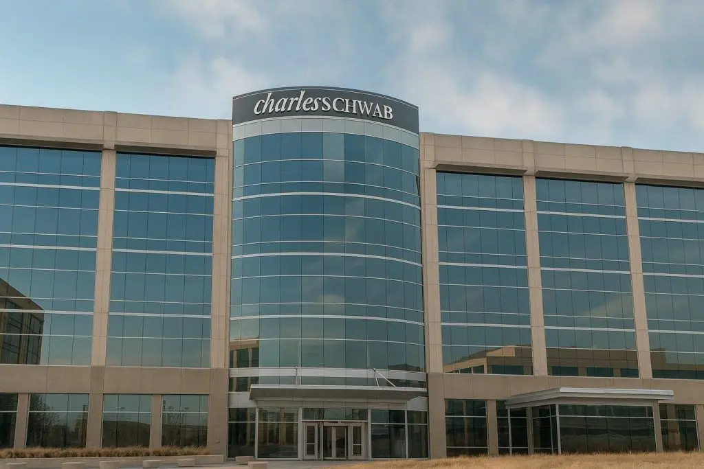 Charles Schwab (SCHW) Stock: What to Know Before the US Market Opens on Dec. 15, 2025