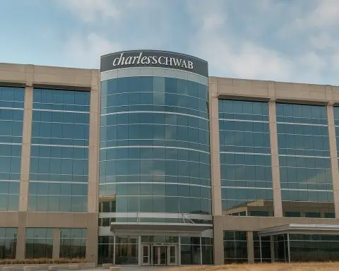 Charles Schwab (SCHW) Stock: What to Know Before the US Market Opens on Dec. 15, 2025