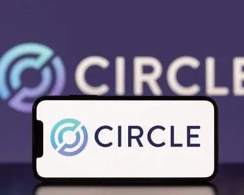 Circle Internet Group (CRCL) Stock on December 4, 2025: Volatile Rebound, Big Earnings Beat and Divided 2026 Forecasts