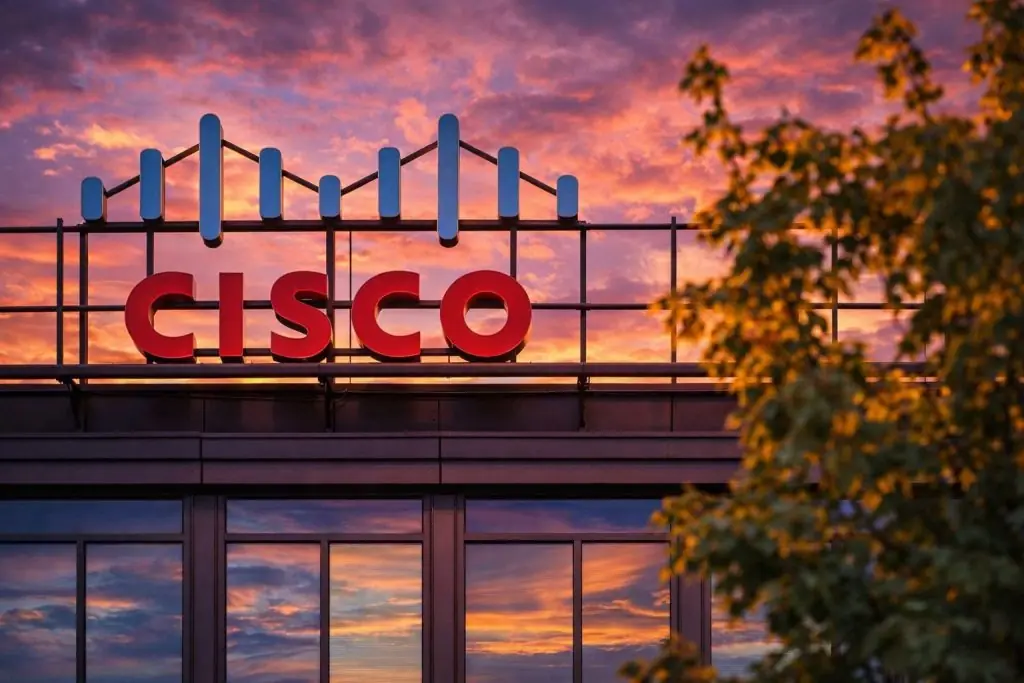 Cisco Stock (CSCO) Holds Near $78 as Markets Close for the Weekend; Investors Parse New Channel Focus, Real-Estate Move, and 2026 Outlook