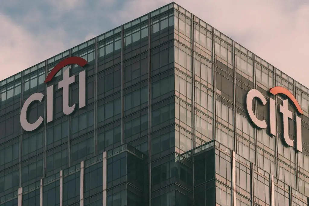 Citigroup (C) Stock: 2025 Rally, Fresh Capital Moves and 2026 Outlook After a 50% Surge