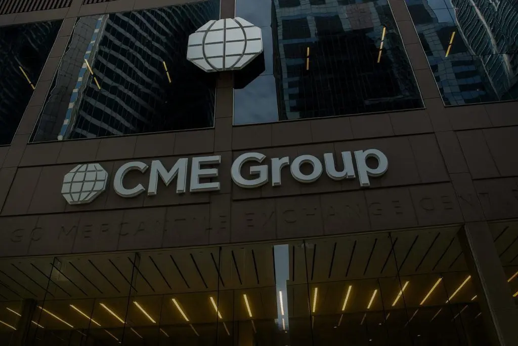 CME Group Inc. Stock (NASDAQ: CME) This Week: Shares Rebound on Strong Volume Data, SEC Clearing-House Greenlight — Week Ahead Outlook (Updated Dec. 12, 2025)