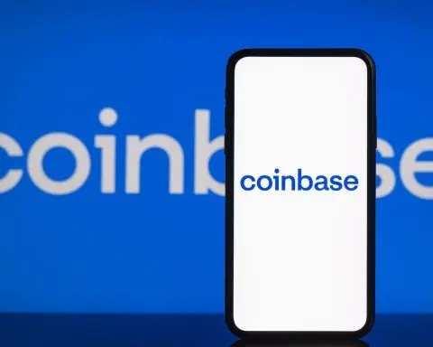 Coinbase (COIN) Stock on December 4, 2025: Price, Latest News and 2026 Forecast After SEC Truce and Blowout Q3