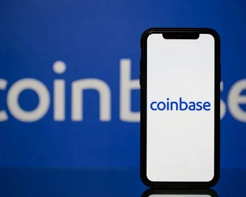Coinbase Stock (COIN) Outlook: PNC Bitcoin Launch, Tokenized Stocks Buzz, Analyst Targets, and the Week Ahead — Updated Dec. 12, 2025