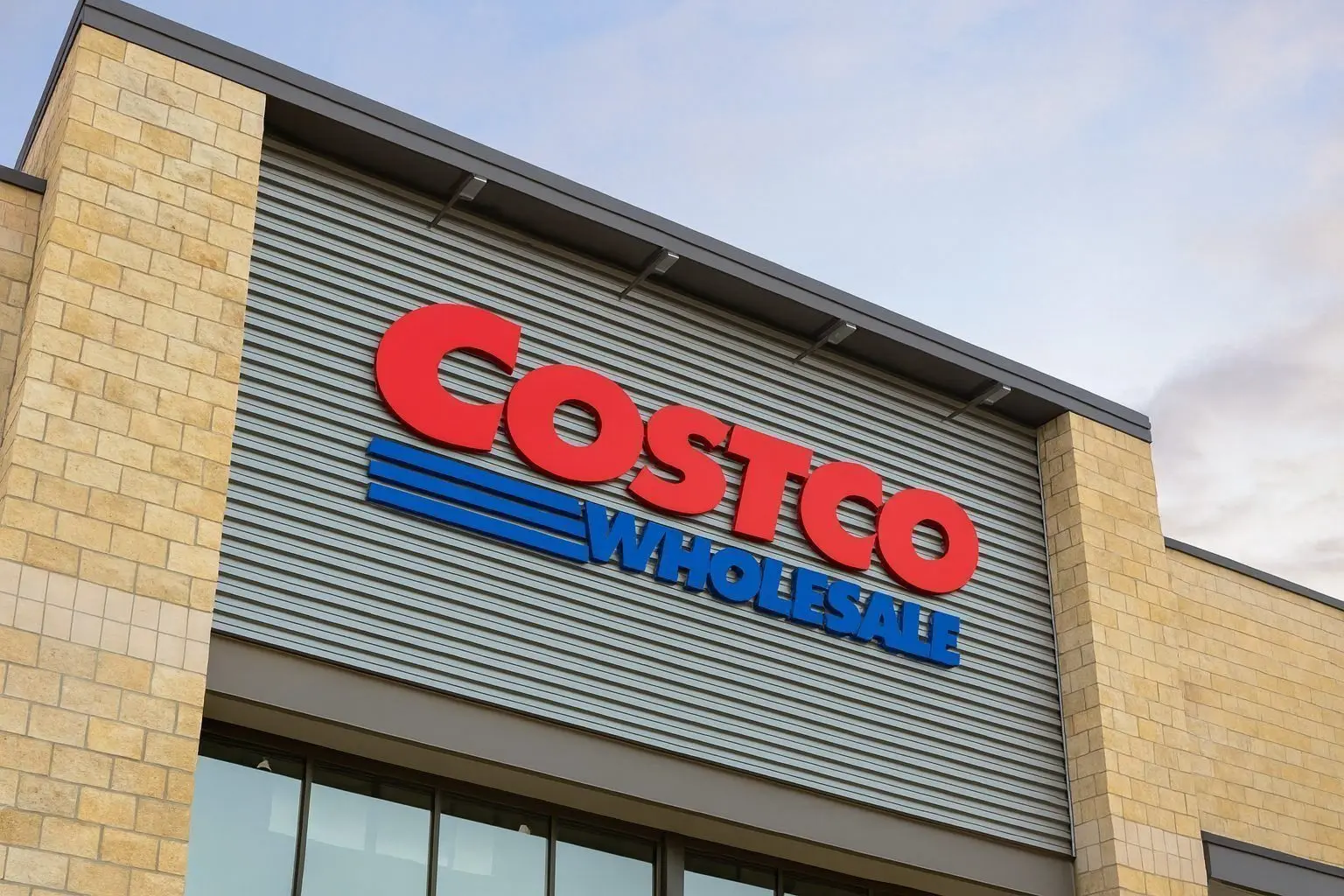 Costco Stock After Hours on December 9, 2025: Tariff Lawsuit, Special Dividend Hopes and What to Watch Before the December 10 Open