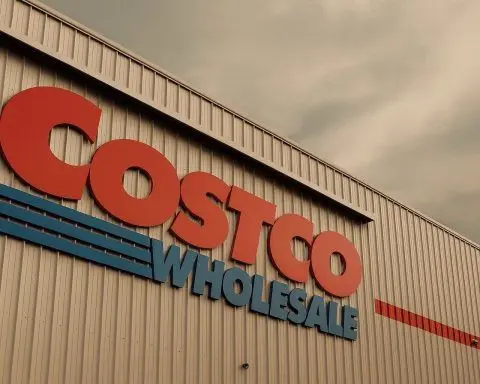 Costco Stock (COST): What Investors Need to Know Before the Market Opens on December 8, 2025