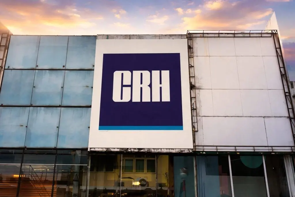 CRH PLC Stock News (Dec. 17, 2025): Buyback Update, New Aggregates Deal and S&P 500 Catalyst Keep CRH Shares in Focus