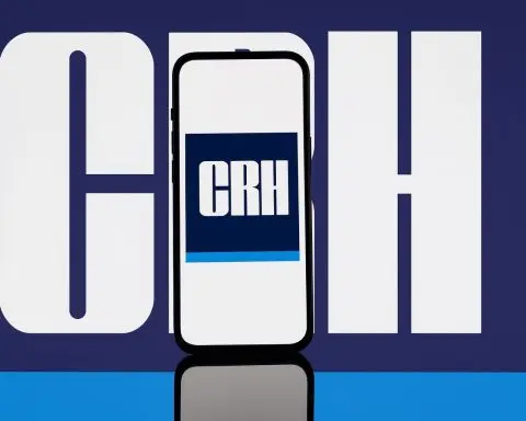 CRH Stock Hits Record High on S&P 500 Inclusion: Latest News, Forecasts and 2026 Outlook (8 December 2025)