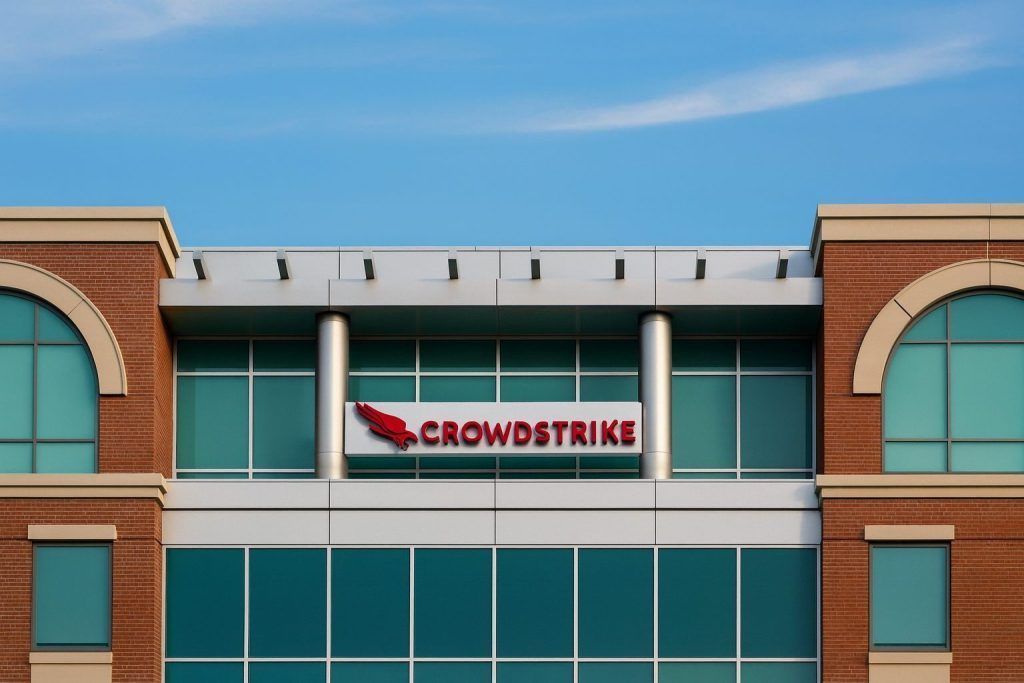 CrowdStrike (CRWD) Stock Update: This Week’s Volatility, Fresh News Catalysts, and the Week-Ahead Outlook (Updated Dec. 12, 2025)