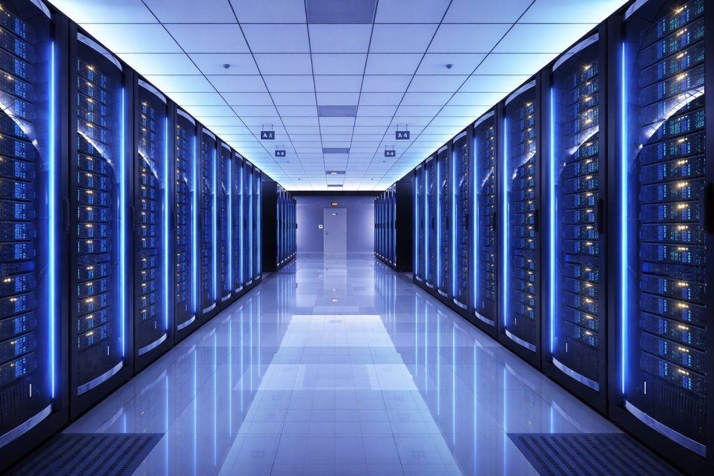 Data Center Stocks Watch: Nvidia Headlines, Power-Grid Crunch, and Fed Minutes in Focus Before the Next Wall Street Session