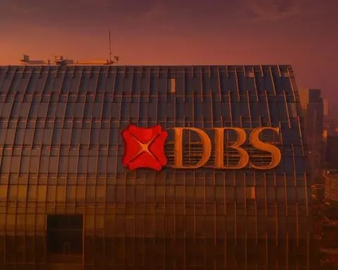 DBS Group Holdings Ltd (SGX:D05) on 10 December 2025: Share Price, Dividend Hikes and 2026 Outlook