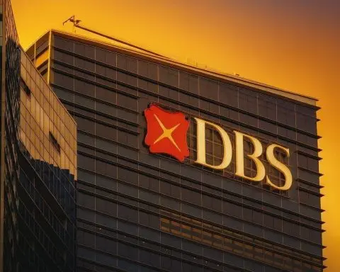 DBS Group Holdings (SGX: D05) Stock Outlook 2026: Share Price, Dividend Yield and Forecast After Record Q3 2025