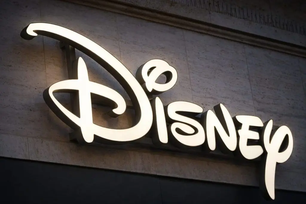 Disney Stock (DIS) News, Forecasts and Analyst Outlook — What’s Driving Walt Disney Shares on December 19, 2025