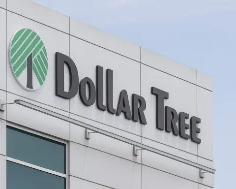 Dollar Tree (DLTR) Stock Near 52‑Week High After Q3 Beat and Raised 2025 Outlook: What Investors Need to Know Today