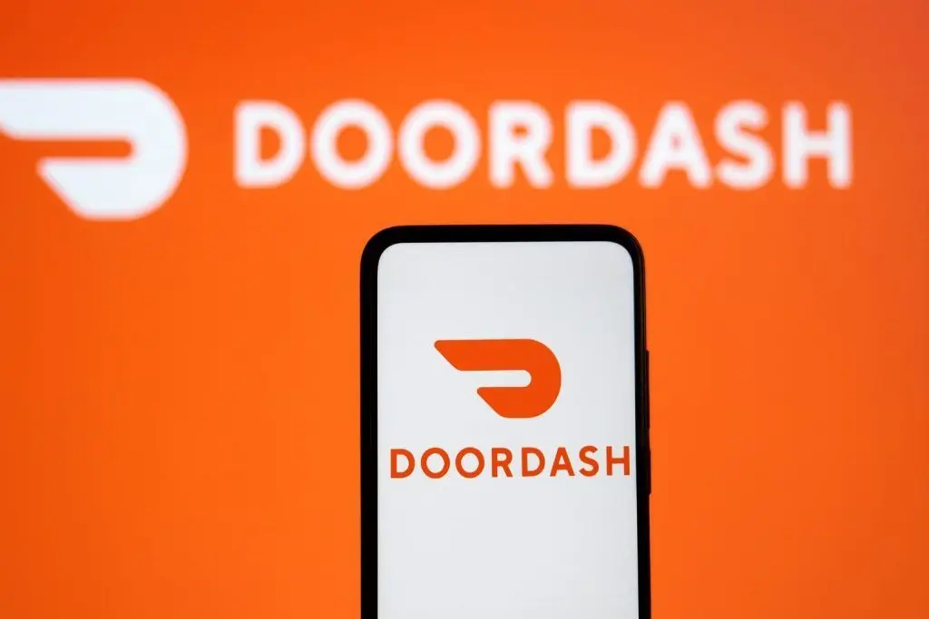 DoorDash (DASH) Stock After the Bell on December 9, 2025: Insider Fireworks, Lofty Valuation and What to Watch Before the December 10 Open