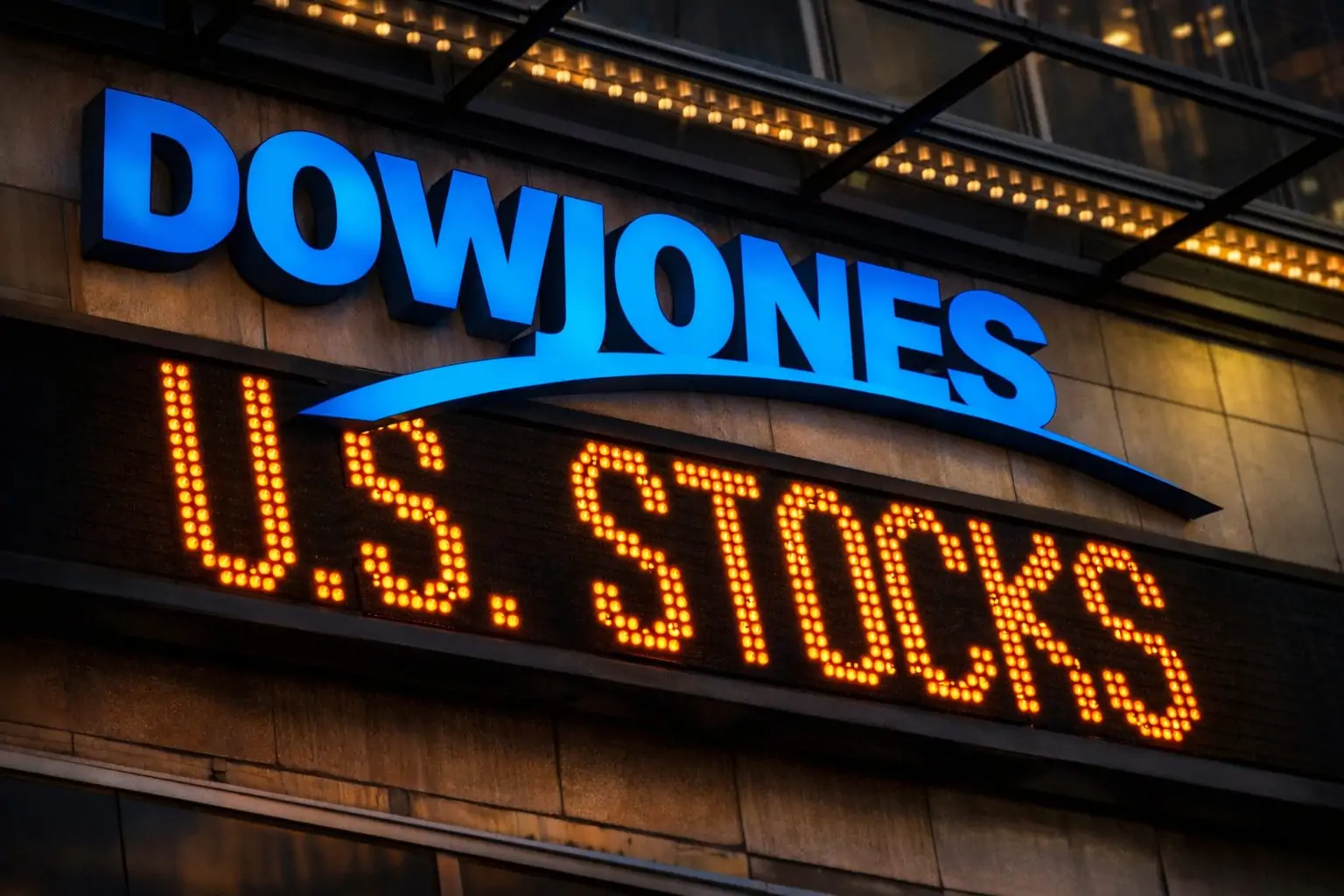 Dow Jones Today (Dec. 22, 2025): DJIA Near 48,410 at 1:35 PM ET as AI-Led Rally Lifts Stocks Ahead of Key U.S. Data