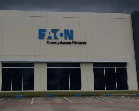 Eaton Corporation (ETN) Stock Outlook Today: AI Data Centers, Boyd Thermal Deal and 2026 Growth Prospects (3 December 2025)