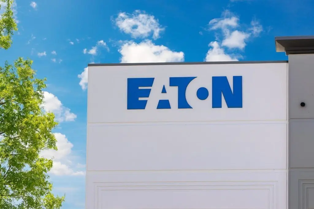 Eaton (ETN) Stock: Key News, Forecasts, and What to Watch Before the US Market Opens on Dec. 15, 2025