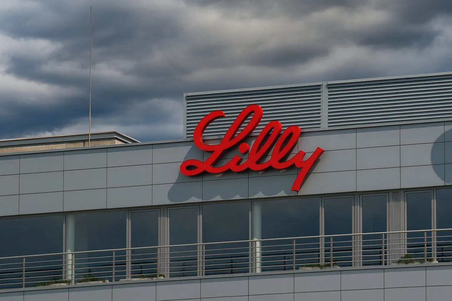 Eli Lilly Stock (LLY) This Week: Retatrutide Breakthrough, EU Mounjaro Expansion and Orforglipron Fast‑Track Talk — Week Ahead Outlook (Updated Dec. 12, 2025)