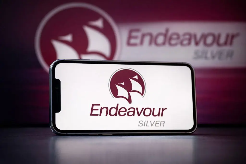 Endeavour Silver stock falls in New York trade as silver rout hits miners ahead of China export curbs