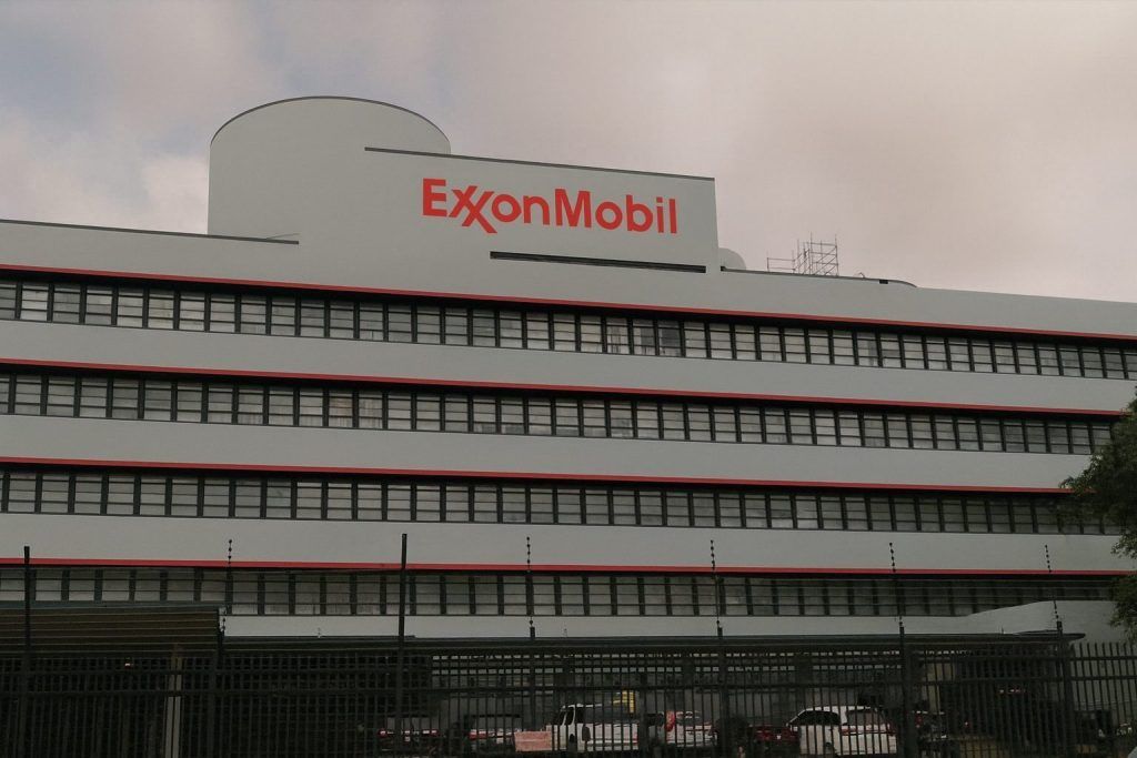 Exxon Mobil Stock (XOM) News, Forecasts and Analysis for Dec. 15, 2025: Analysts Stay Bullish After 2030 Plan Boost as Shares Dip