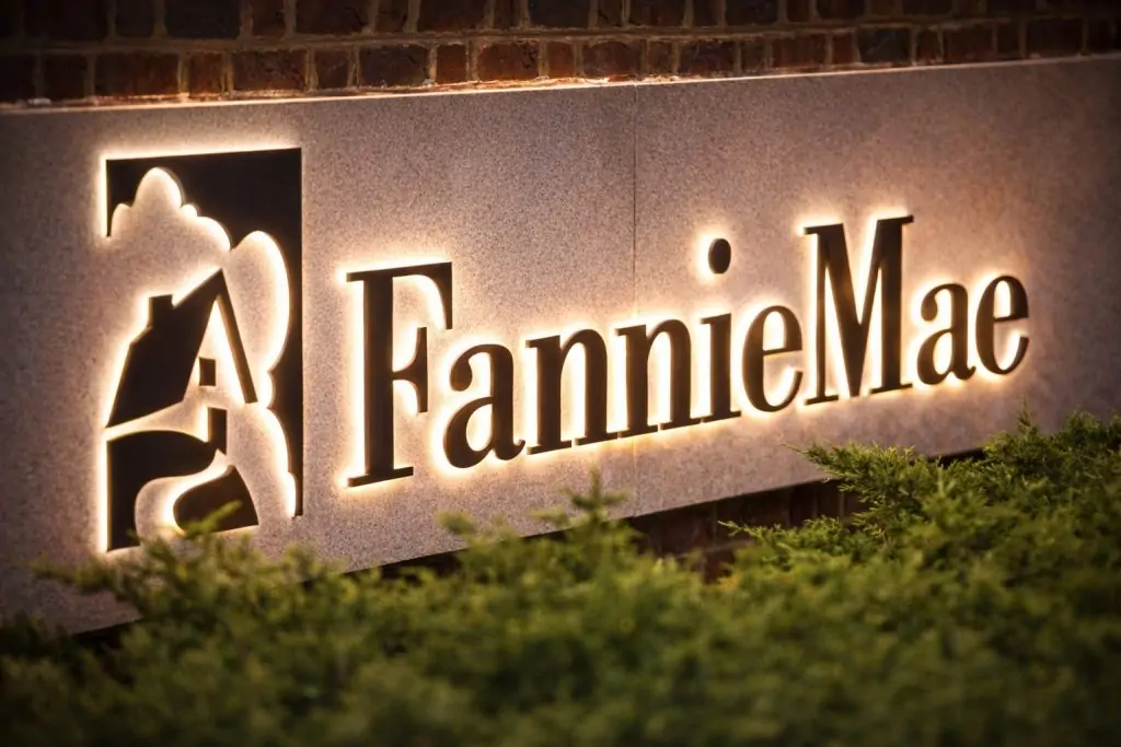 Fannie Mae stock (FNMA) slides 4% into year-end as housing data and Fed minutes loom