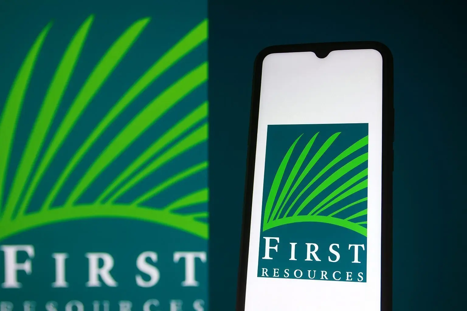 First Resources Ltd (SGX:EB5): Q3 2025 Profit Surge, ANJ Acquisition and West Papua Exit Reframe the Palm Oil Story