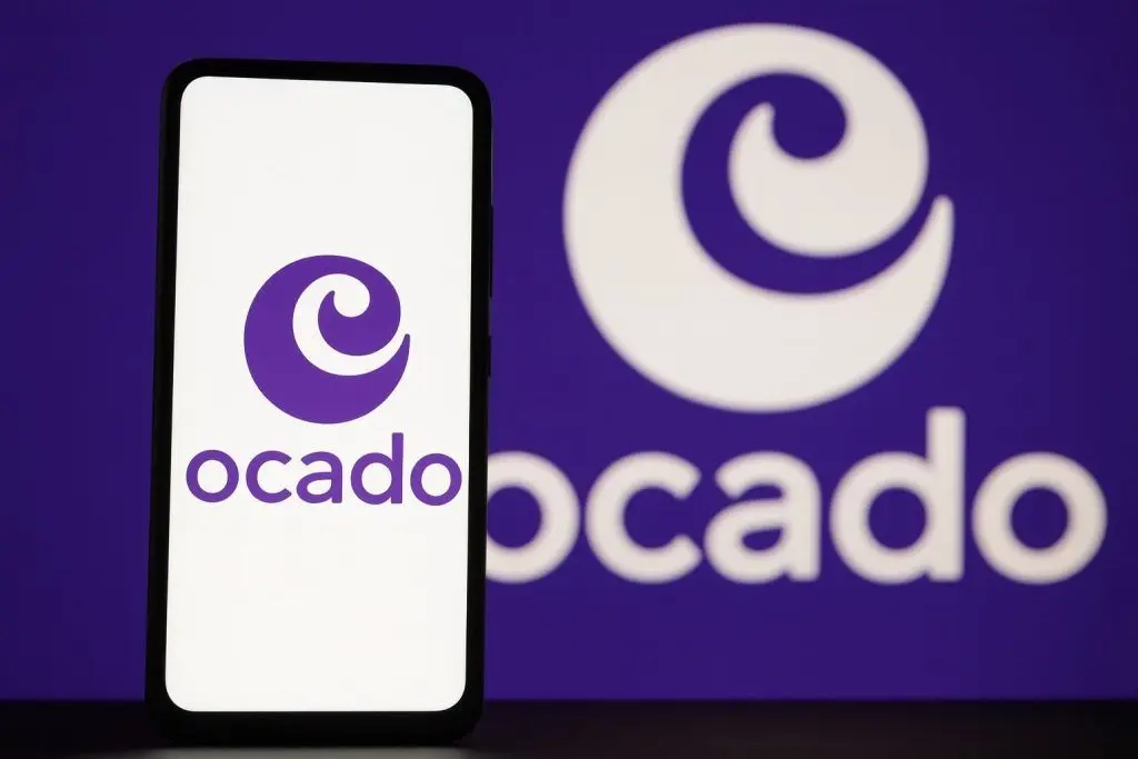 FTSE 100 and FTSE 250 Biggest Losers Today (11 December 2025): Entain, Ocado and Ceres Power Lead UK Stock Market Declines