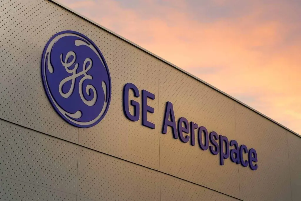 GE Aerospace stock dips after Boeing flags 777X engine durability issue as investors eye Fed