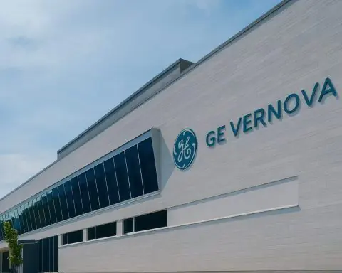 GE Vernova (GEV) Stock on December 4, 2025: Romania Wind Deal, R&D Blitz and Investor Day Risks