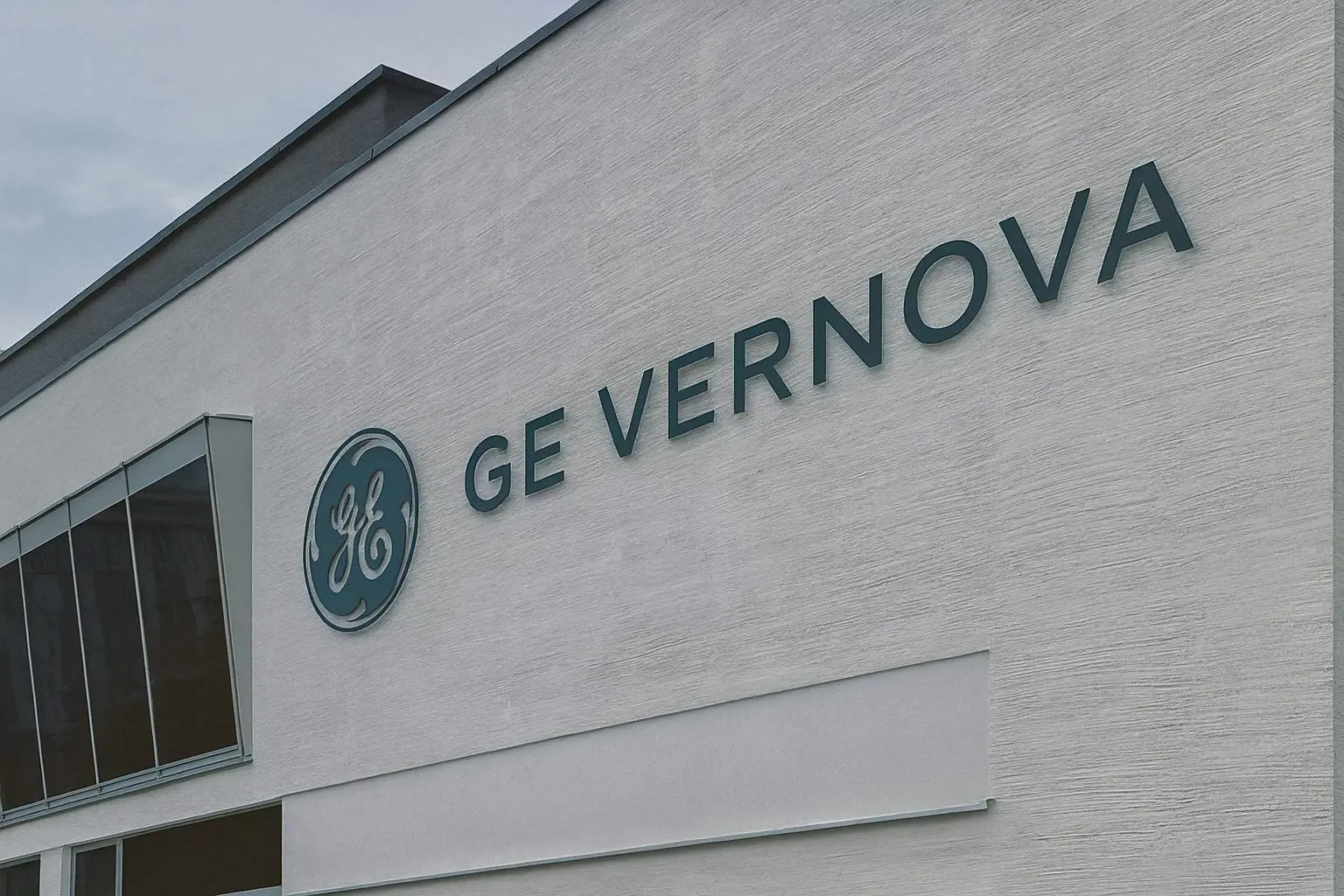 GEV Stock Today: GE Vernova Jumps as Dividend Doubles and 2028 Outlook Surges (December 9, 2025)