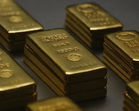 Gold Price in Germany Today: Spot Near €3,695/oz as Dollar Softens — Latest News, Drivers and 2026 Forecasts (15 Dec 2025)