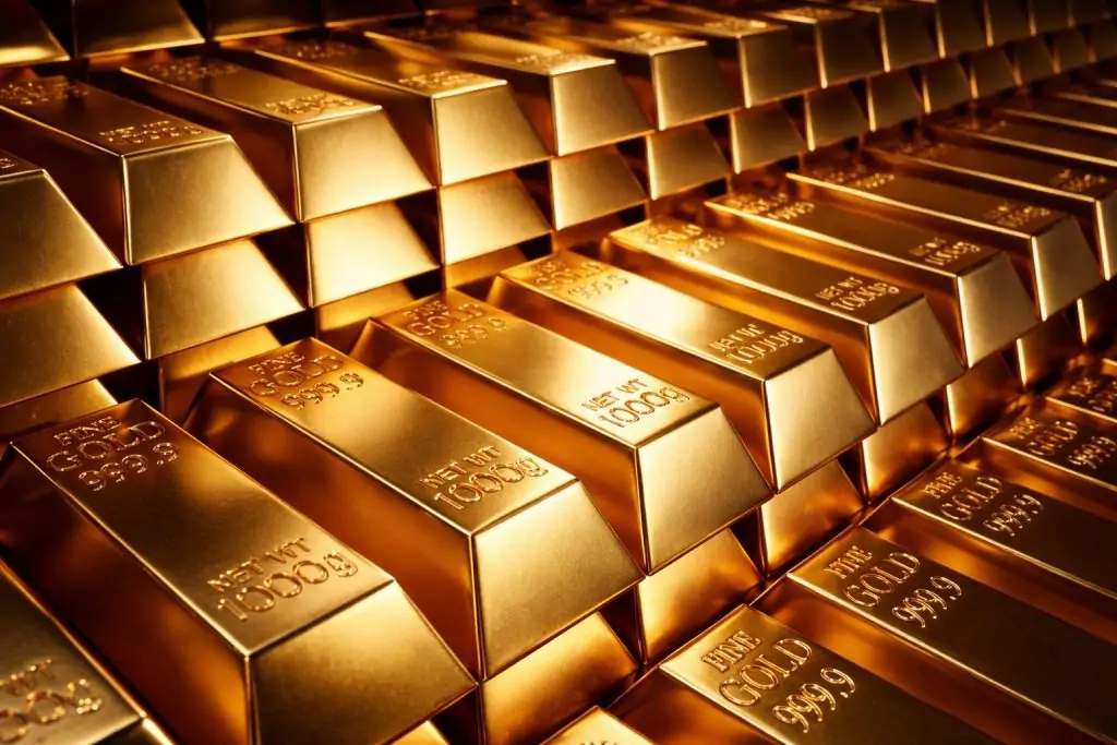 Gold Price Today at 10:17: Gold Holds Above $4,400 as Rate-Cut Bets and Geopolitics Drive Record Run (22 Dec 2025)