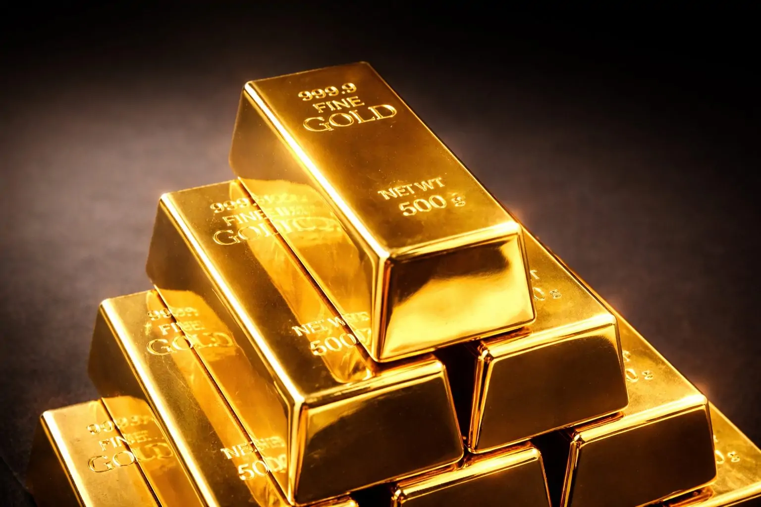 Gold Price Today at 1:38 (Dec. 23, 2025): Gold Holds Near $4,475 After Fresh Record High — Latest News, Forecasts and Analysis