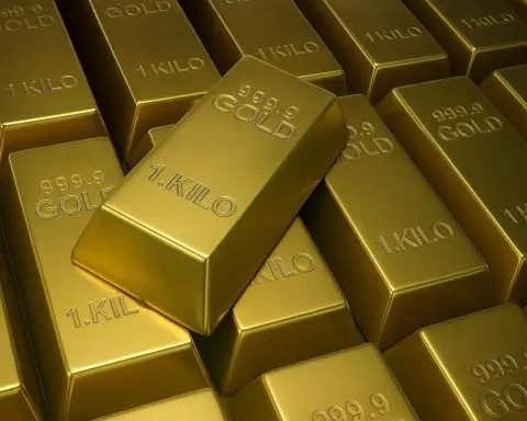 Gold Price Today in India (12 December 2025): MCX Gold Near ₹1.34 Lakh, Silver Slips After Record High — City-Wise Rates, Market Drivers, and Buy-on-Dips Strategy