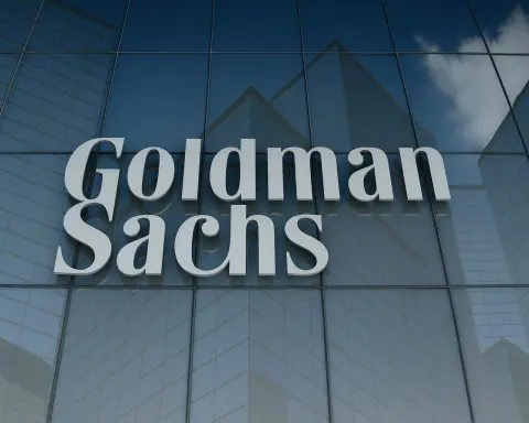 Goldman Sachs (GS) Stock on December 3, 2025: Near Record Highs After Dividend Hike, $2 Billion ETF Deal and Mixed 2026 Forecasts