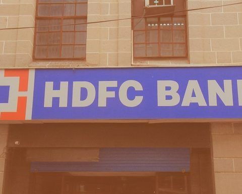 HDFC Bank Share Price Today: Q3 FY26 Results Date, Latest News, Analyst Targets and Stock Outlook (Dec 25, 2025)